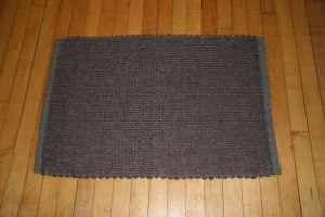photo of handspun handwoven rug made by Joanne Littler, Pine Ledge Fiber Studio, Fairfax, VT
